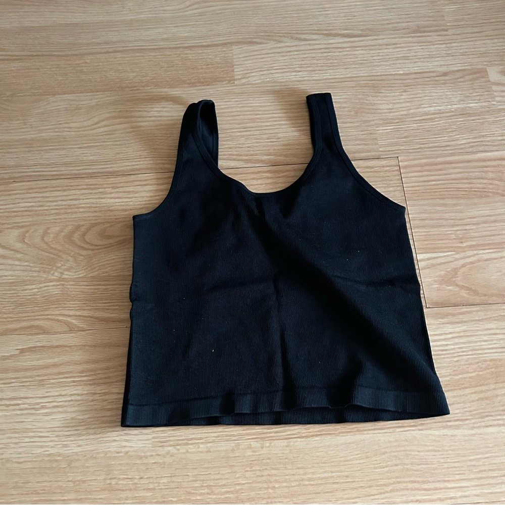 Better Be Black Ribbed Cropped Tank ML - Picture 6 of 6